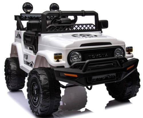 toyota_fj_white71